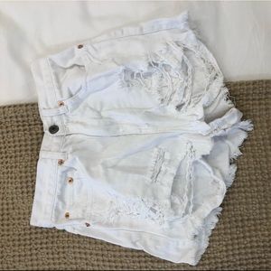 SIGNATURE 8 White high waisted Jean shorts